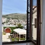 Boutique Kazbek Szálloda 5*