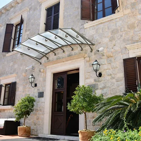 Boutique Kazbek Hotel