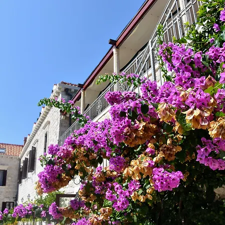 Boutique Kazbek Hotel