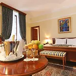 Boutique Kazbek מלון
