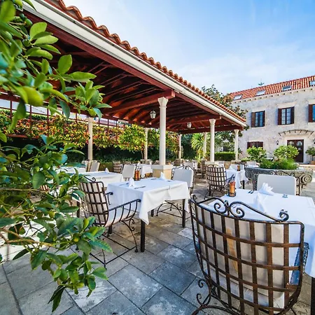 Boutique Kazbek Hotel